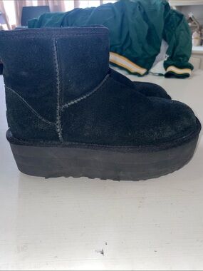 Ugg mini platform black boots size 6